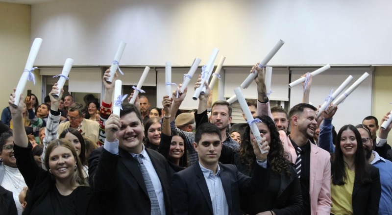 Graduados de la Unicen sede Olavarra recibieron sus diplomas